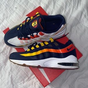 Nike Air Max (GS) SOLD!!